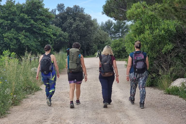 yoga vinyasa, randonnée, aix en provence, bouches du rhônes